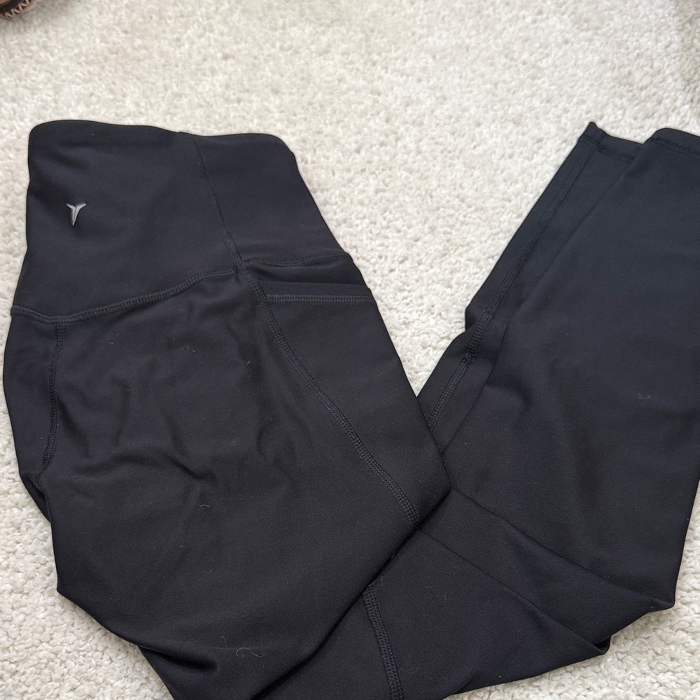 Old Navy Active Powersoft Leggings in Black